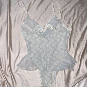 Vintage Ivory / Cream Lace Bodysuit Size Medium